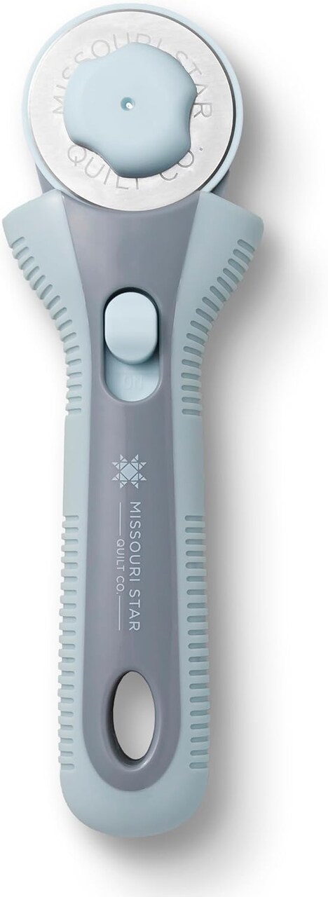 Rotary Cutter, 45mm Blade, Rolling Cutter Tool for Quilt Appliques and Cutting Fabrics, Essential Quilting and Sewing Supplies for DIY Craft Projects